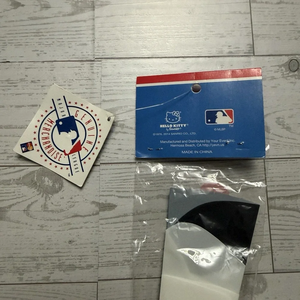 2014 San Francisco Giants Fan Hello Kitty Stadium Exclusive Sanrio MLB ~Rare~ SF